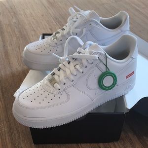 Nike Air Force 1 Low Supreme